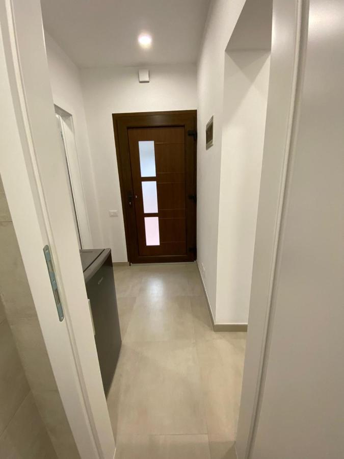 Apartmani Dorijana 弗尔萨尔 外观 照片